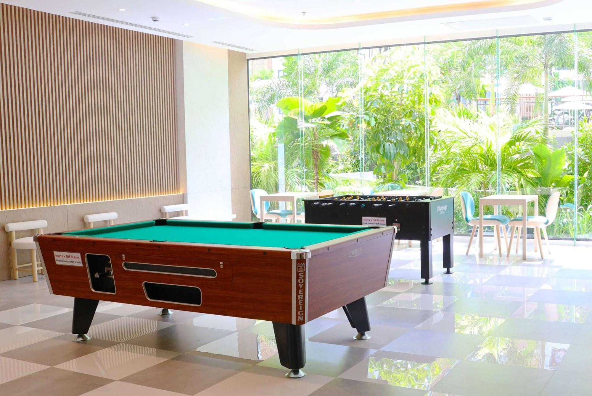ホテル Wyndham Jomtien Pattaya ナ・ジョムティエン エクステリア 写真