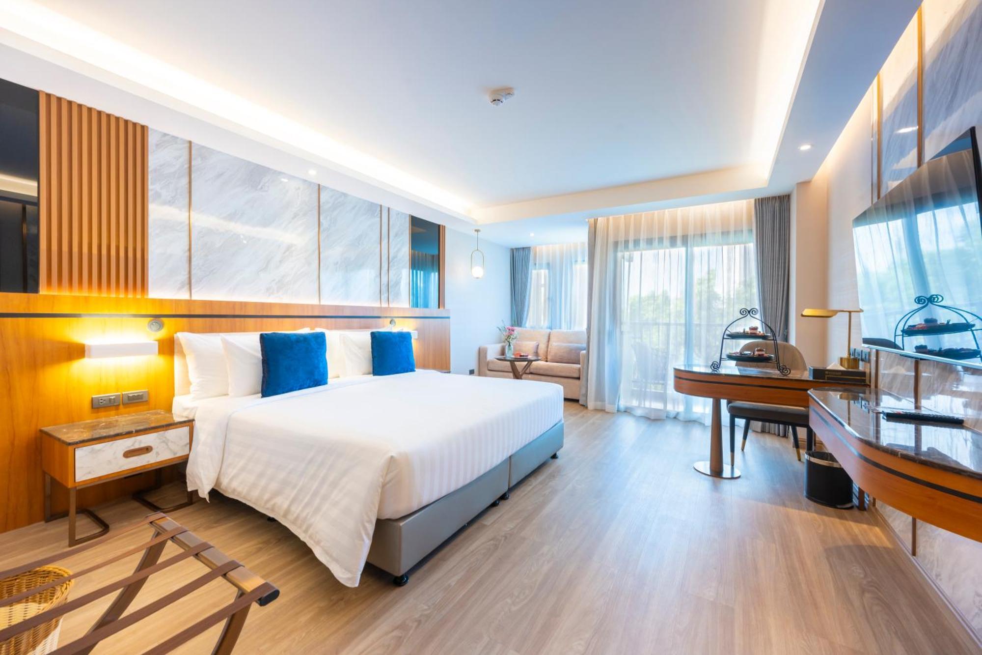 ホテル Wyndham Jomtien Pattaya ナ・ジョムティエン エクステリア 写真