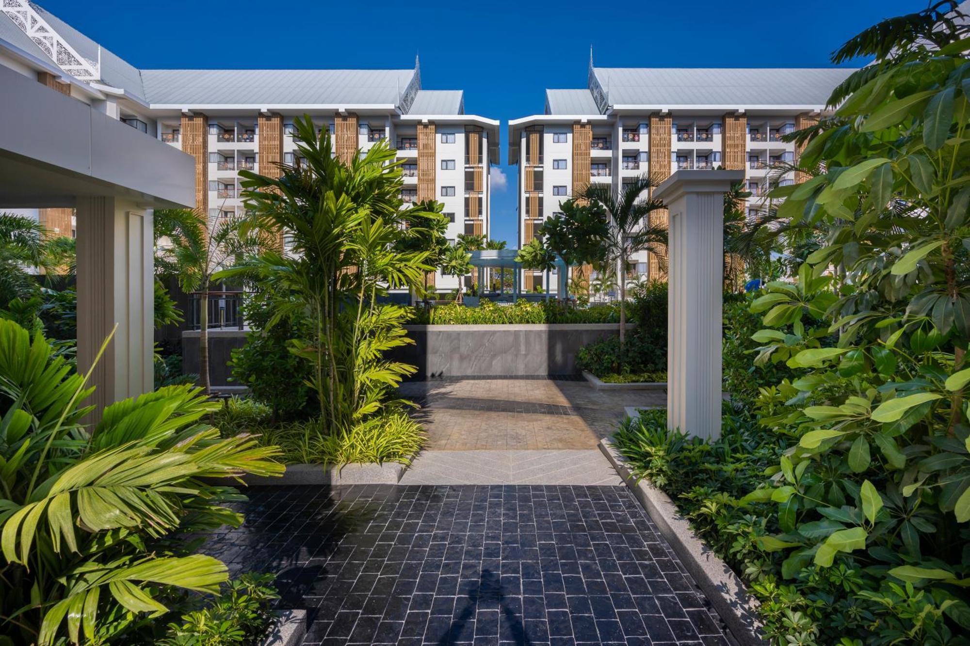 ホテル Wyndham Jomtien Pattaya ナ・ジョムティエン エクステリア 写真
