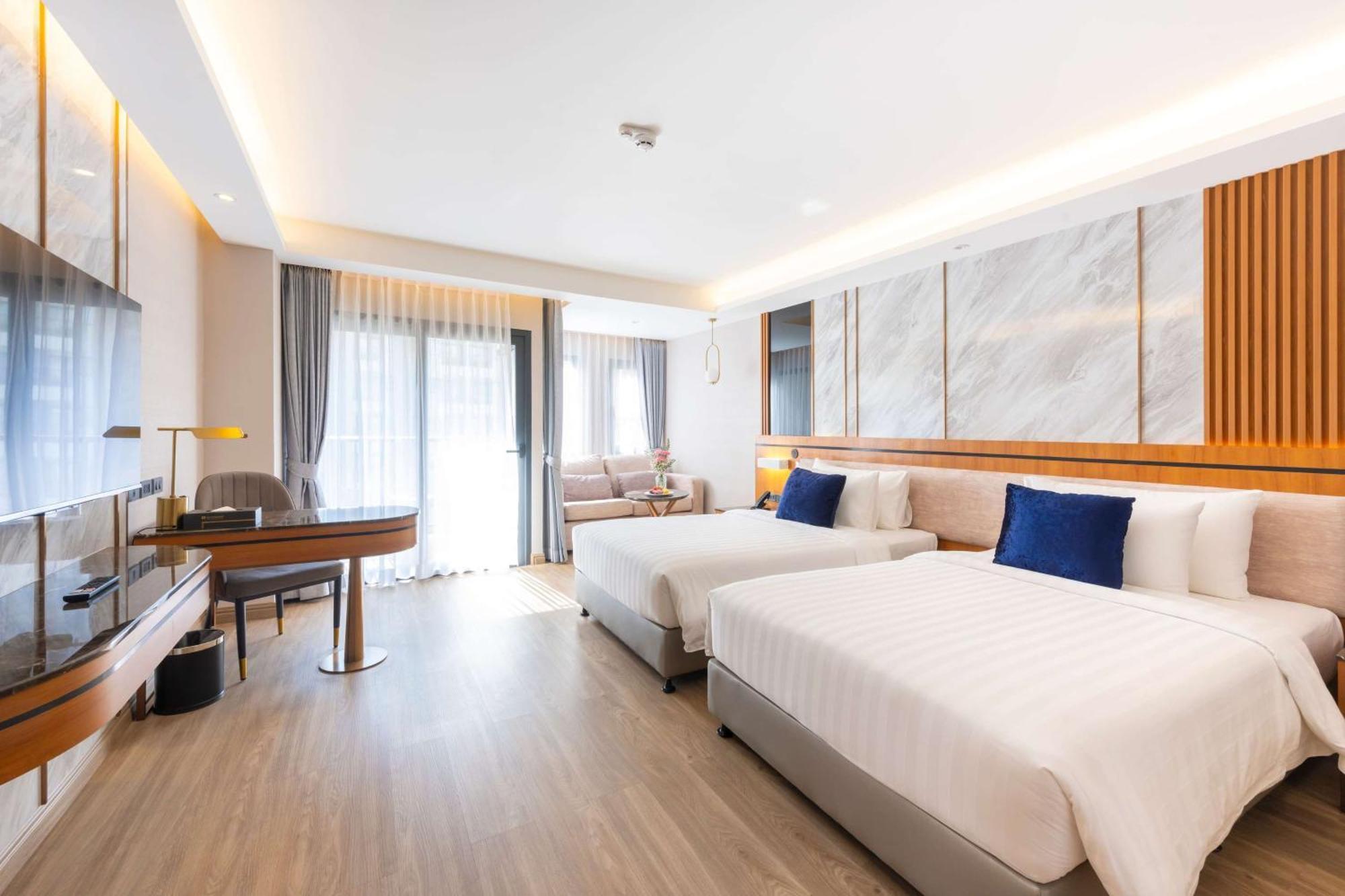 ホテル Wyndham Jomtien Pattaya ナ・ジョムティエン エクステリア 写真